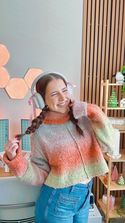 Instagram post by @gaminggrly for Logitech G. Caption reads: Which hairstyle is your fav?!🎧🫰🏻
#headphones....