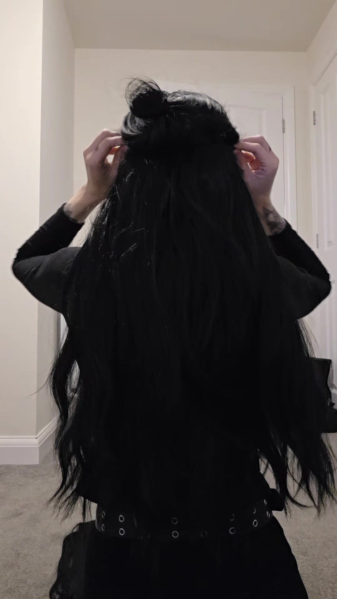 TikTok post by @chelslvll for LullaBellz. Caption reads: Replying to @kiss_of_death93 #hairextensions....