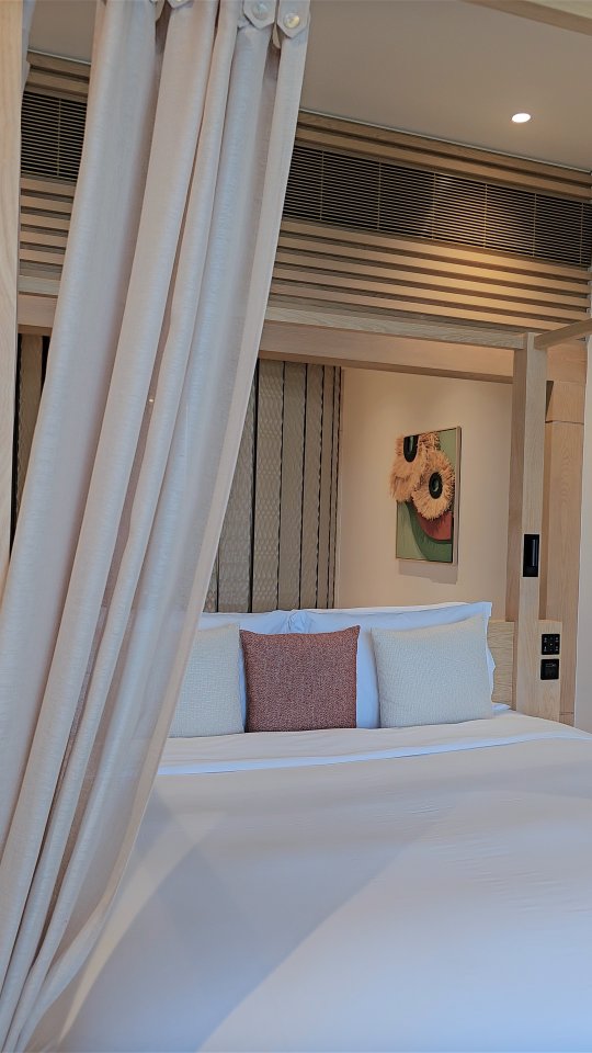 Instagram post by @hiraaakhtar for LUVLETTE. Caption reads: Lightweight, breathable fabrics , elegant designs,....