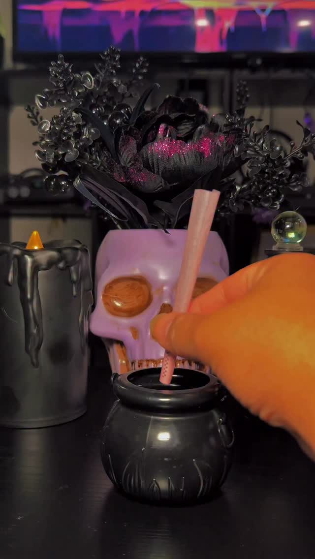 Instagram post by @muffinbepuffin for Blazy Susan. Caption reads: [...] for this Halloween 👻 20ct box of Blazy....