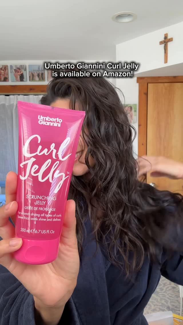 Instagram post by @sabrinawithlove_ for UMBERTO GIANNINI. Caption reads: Wasn’t sure if this would work on my waves 👀 but....