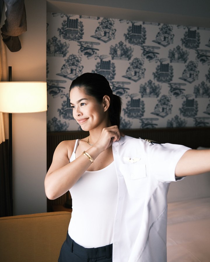 Instagram post by @chezkacarandang for UNIQLO Philippines. Caption reads: There’s magic in the miles, but it’s the comfort....