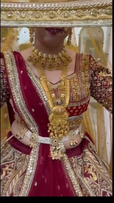 Instagram post by @dixa_bridal_studio for The Wedding Brigade. Caption reads: [...] @wedding_gujarat @weddingsuta....