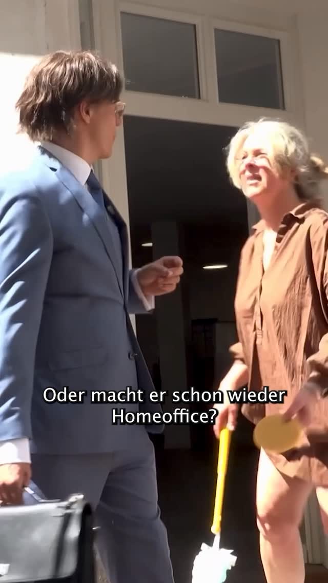 Instagram post by @simon_gosejohann_ for Joyn. Caption reads: Central Business District Recklinghausen

Alle....