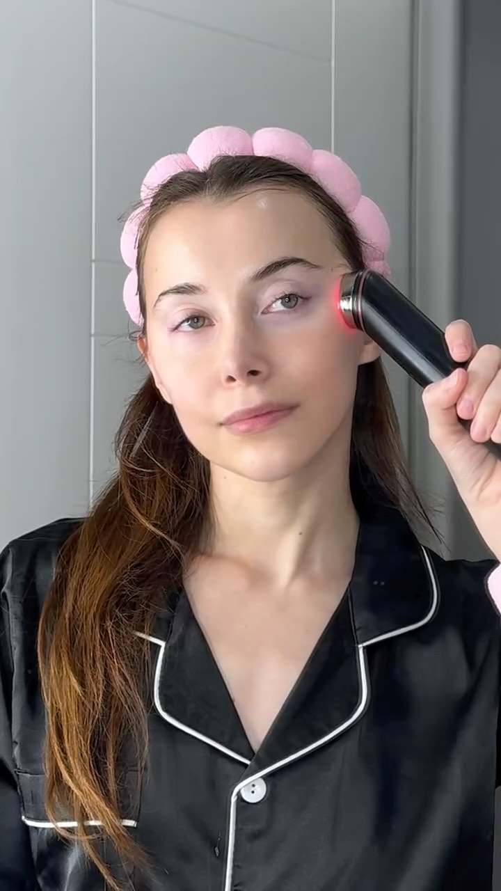 Instagram post by @yagmurbircancetin for ByWishtrend. Caption reads: Bugün de overthink saatini böyle değerlendirdik....