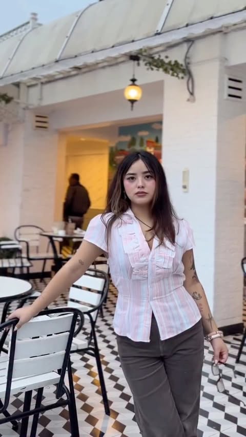 Instagram post by @simranyonzon for NEWME. Caption reads: W @newme.asia @newmeogs Product ID: Top - 9957927....