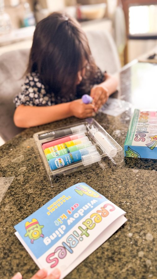 Instagram post by @mariyaa1227 for OOLY. Caption reads: [...] to amazing window art clings by @weareooly!....