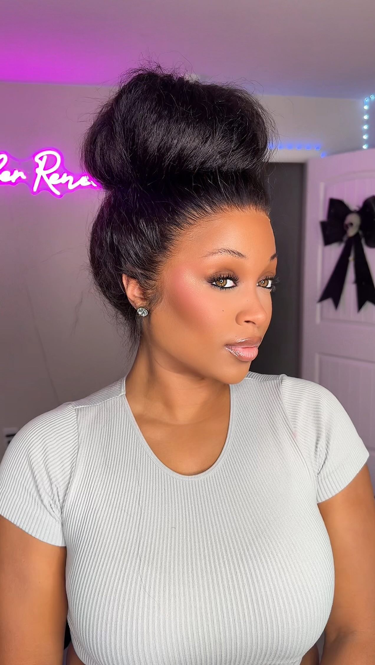 Instagram post by @arenee.mua for WigFever. Caption reads: This 360 GLUELESS lace wig deserves its own....