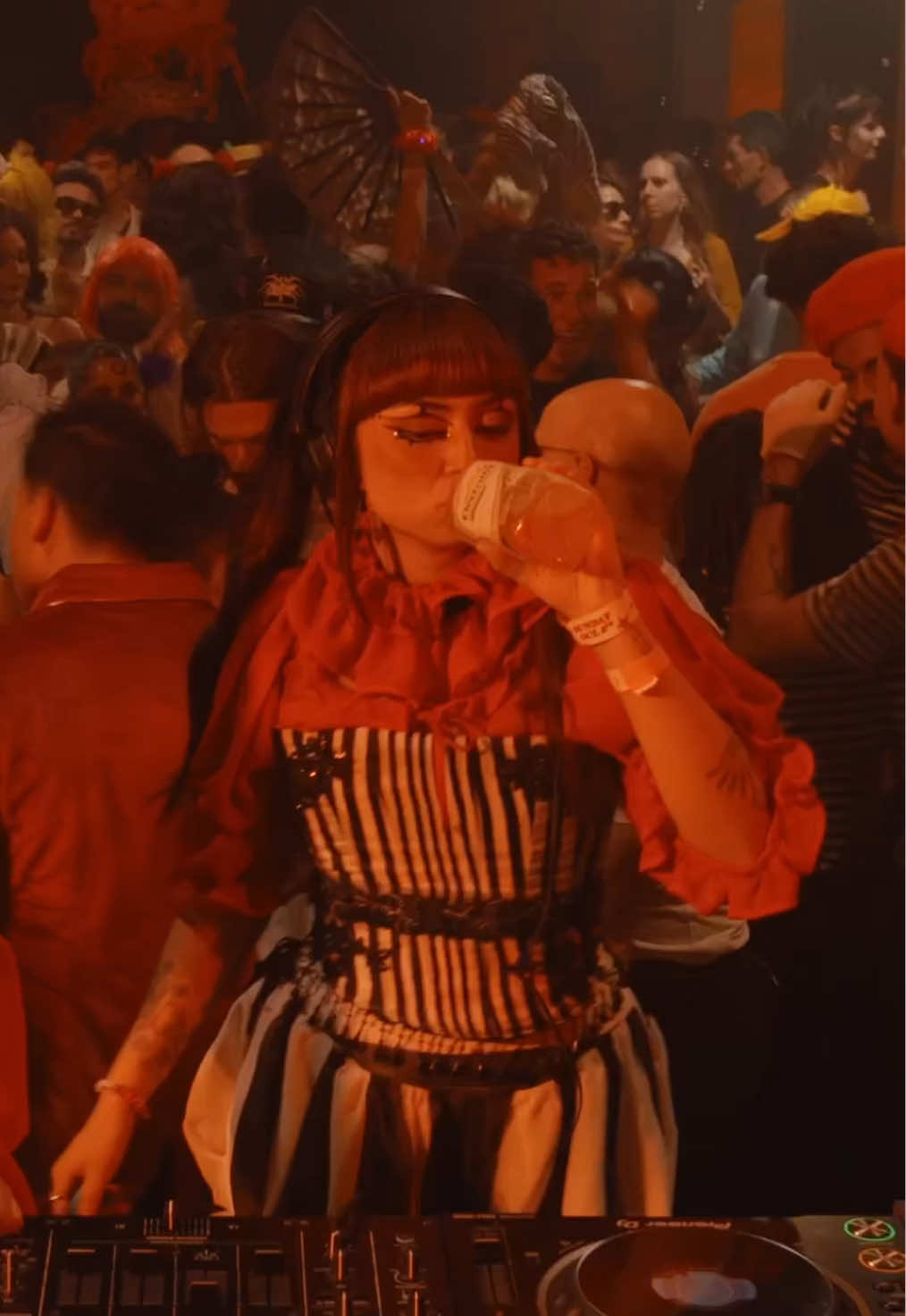 TikTok post by @bookclubradio for Electrolit. Caption reads: EVERYBODY JUMP!  @Electrolit kept us hydrated and....