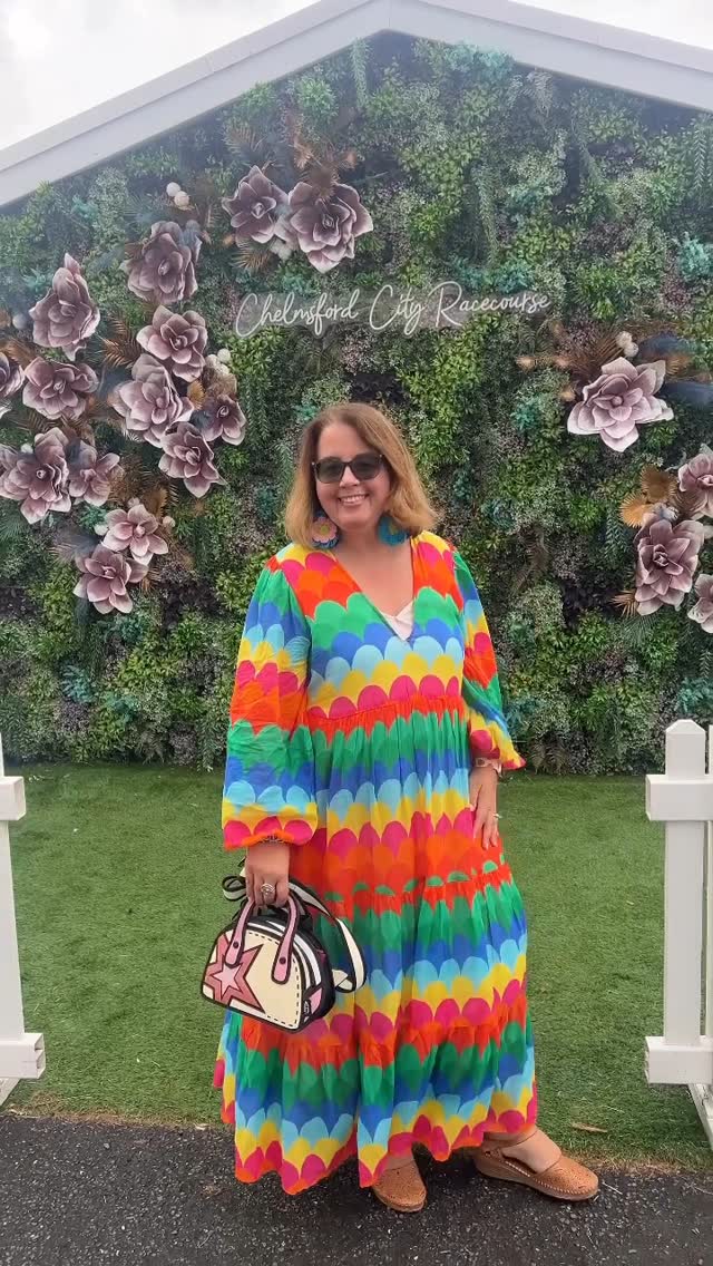 Instagram post by @whoisthatlondonmum for JumpFromPaper. Caption reads: [...] 🤩🙌

Dress: @boden (current) 
*Bag:....