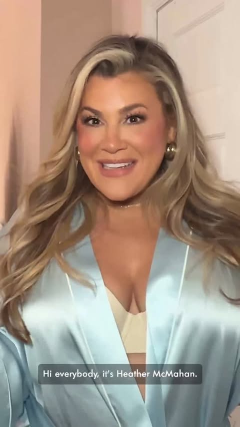 Instagram post by @people_style for SPANX. Caption reads: [...] takes us behind-the-scenes of her @Spanx....