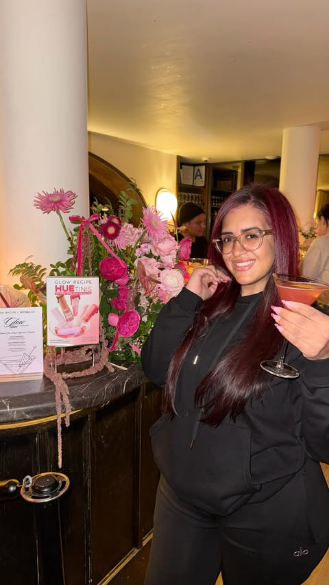 Instagram post by @mariannyrd for Ritual Zero Proof. Caption reads: Glow night in NYC ✨🍸

Had the best time at the....