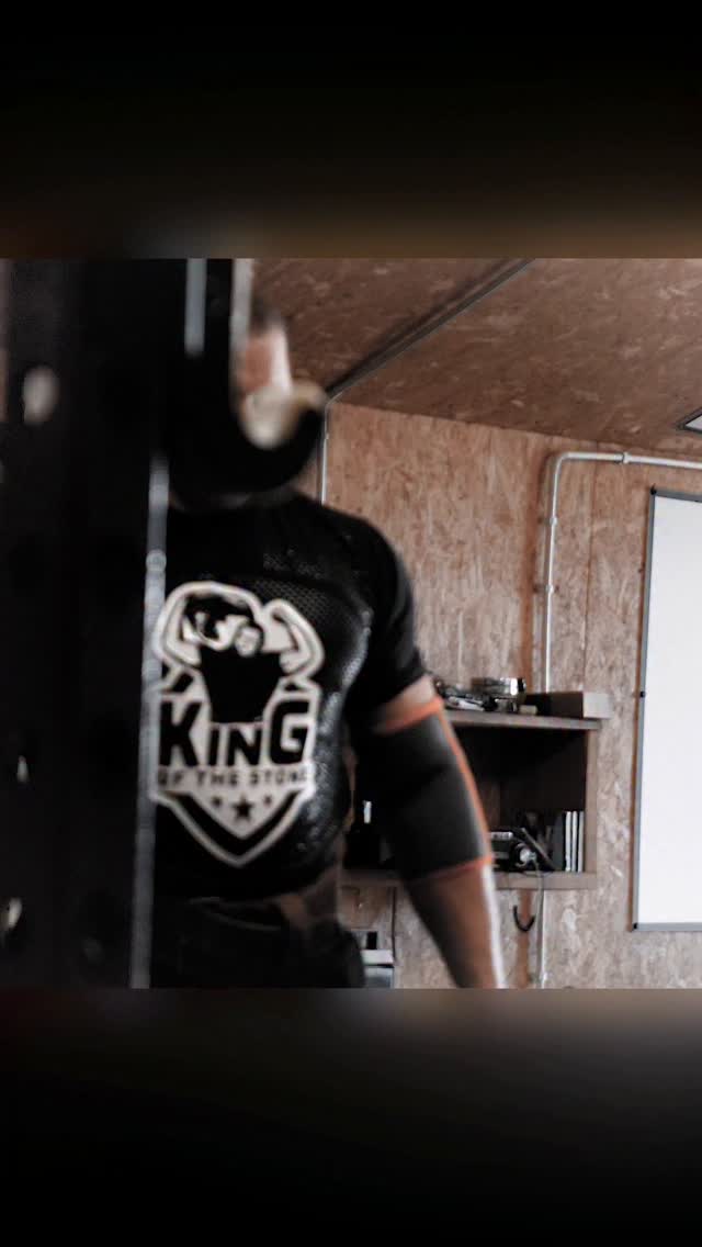 Instagram post by @kieliszkowskimateusz for TREC NUTRITION. Caption reads: [...] 💪

@erni_mp4 🎥

Sponsored....