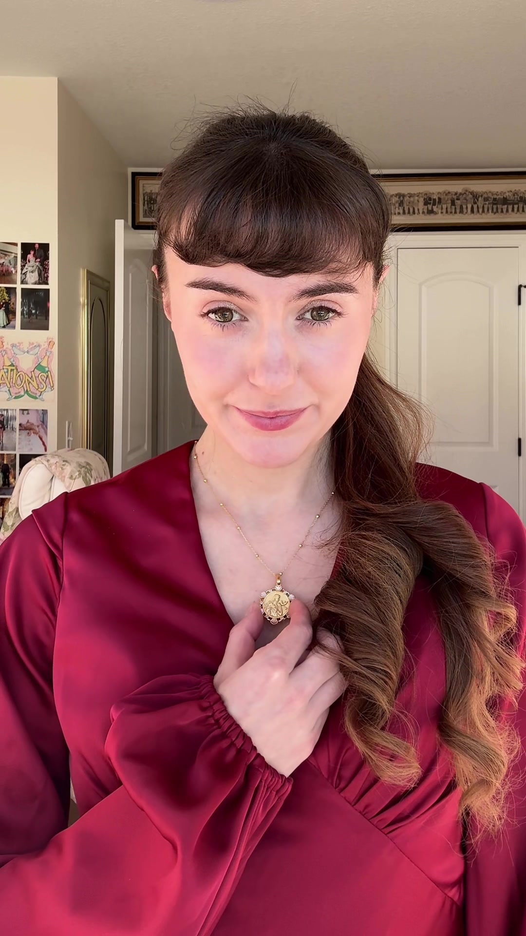 TikTok post by @boringbb for Vidawheel Jewelry. Caption reads: unoboxing my @VidaWheel Official Aphrodite....