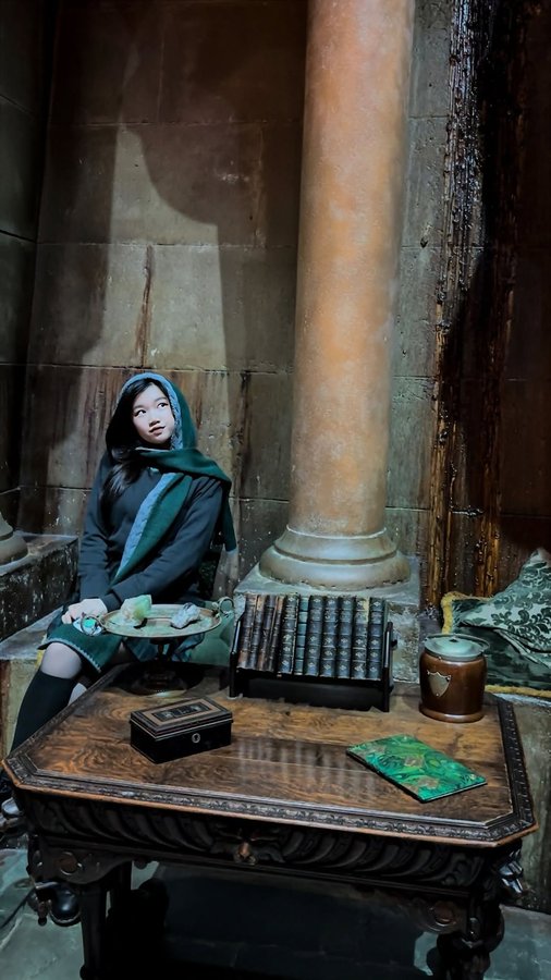 Instagram post by @winolamagical for FUN.com. Caption reads: Just the most stylish house.🐍🖤
•
More clips from....