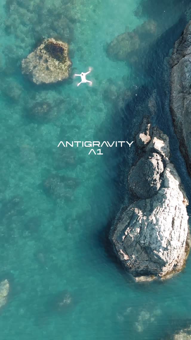 Instagram post by @howell.wakayama for Insta360. Caption reads: [...] @antigravity_global @antigravity.japan....