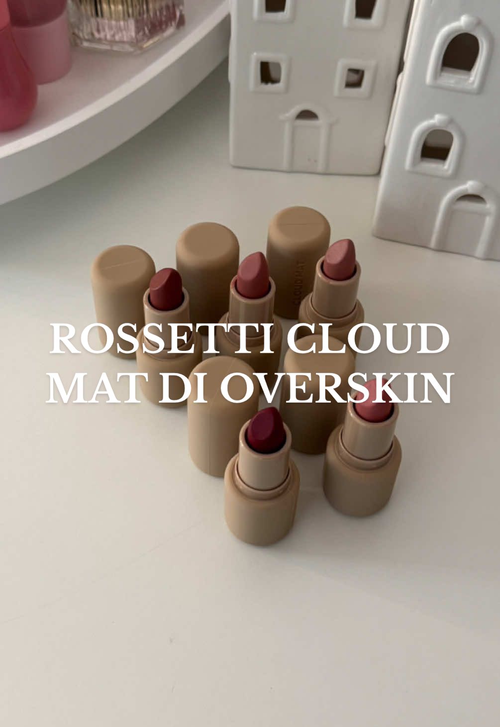 TikTok post by @francesca.valloggia for Overskin. Caption reads: Innamorata persa dei Cloud Mat di @overskin 🎀.