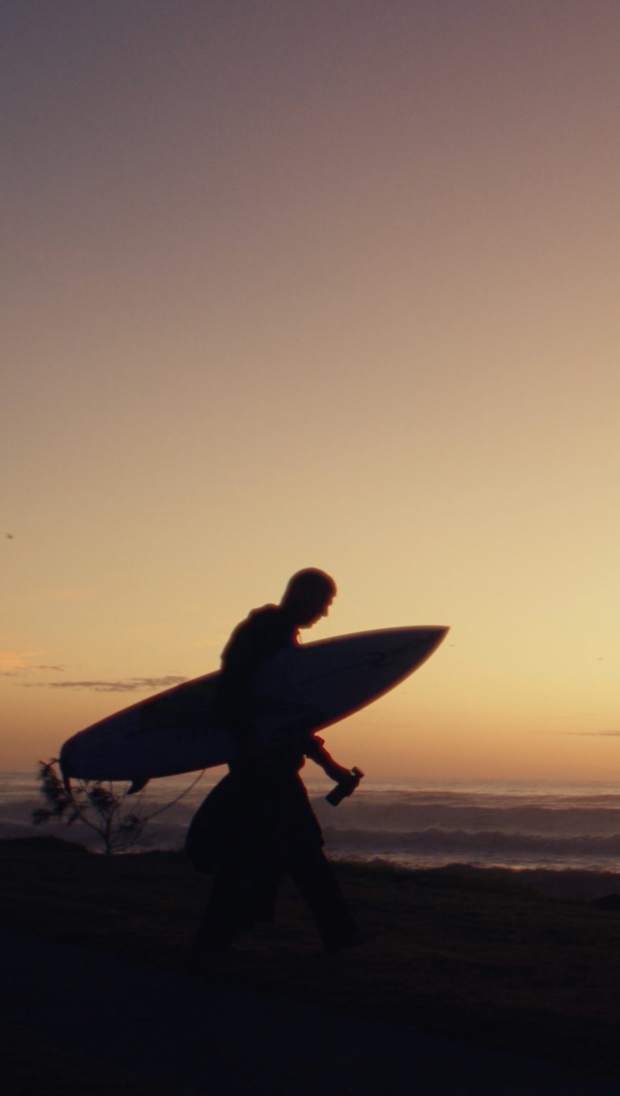 Instagram post by @mfanno for AG1. Caption reads: Good morning, first waves everywhere. 🌊

Morning....