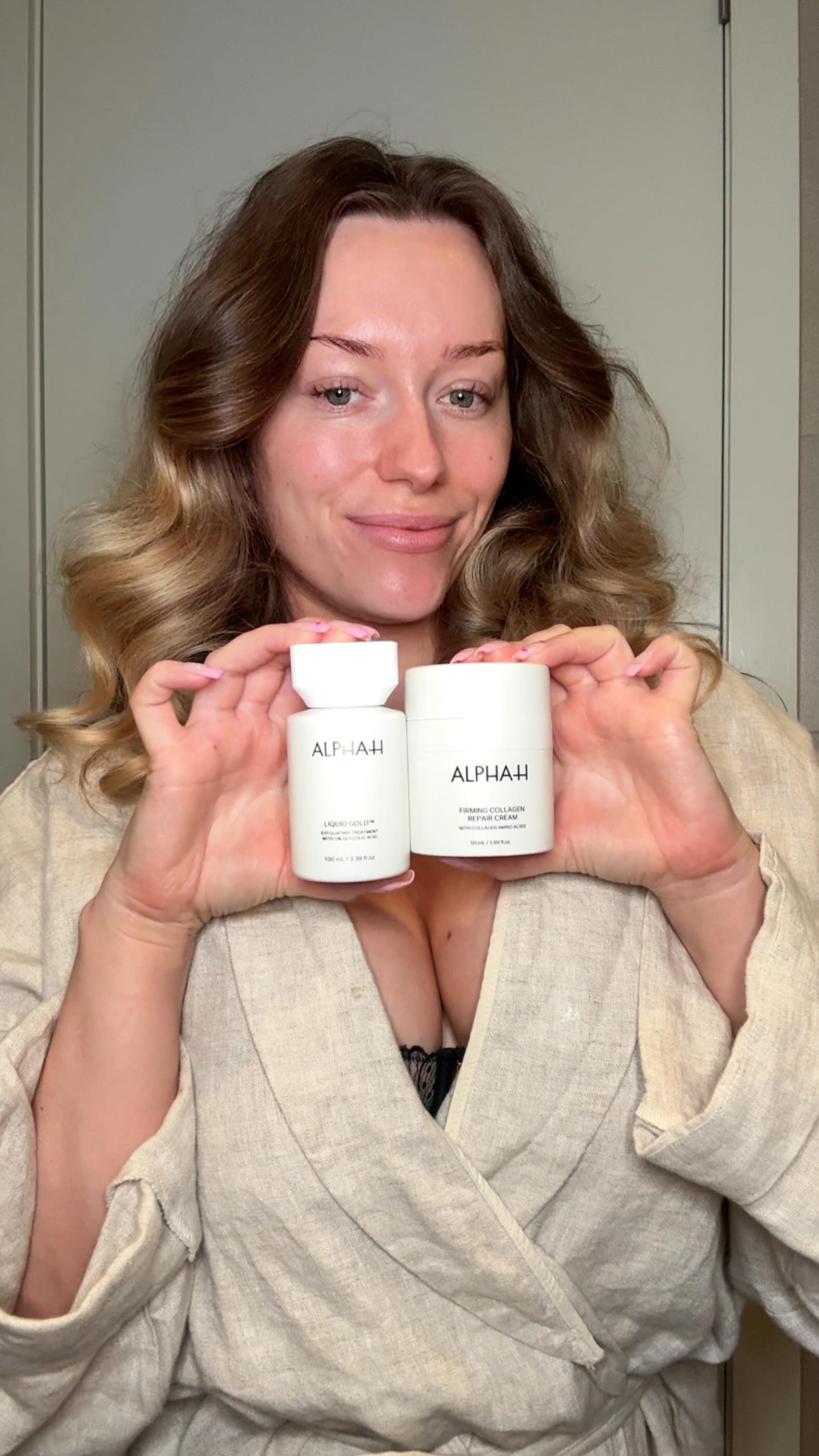 Instagram post by @totallyavalon for ALPHA-H. Caption reads: UNBOXING SKINCARE 🫧

@alphahskincare sent me some....