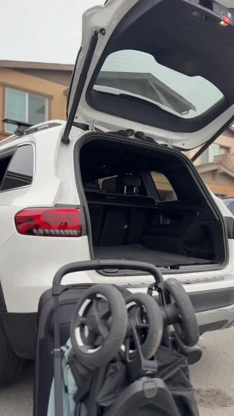 Instagram post by @mathildatraylor for Thule. Caption reads: Traveling with two kids means I need all the ease....