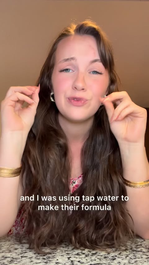 Instagram post by @lis_daily_ for Waterdrop Filter. Caption reads: [...] every sip. 💧 From Nov 20 to Dec 1,....