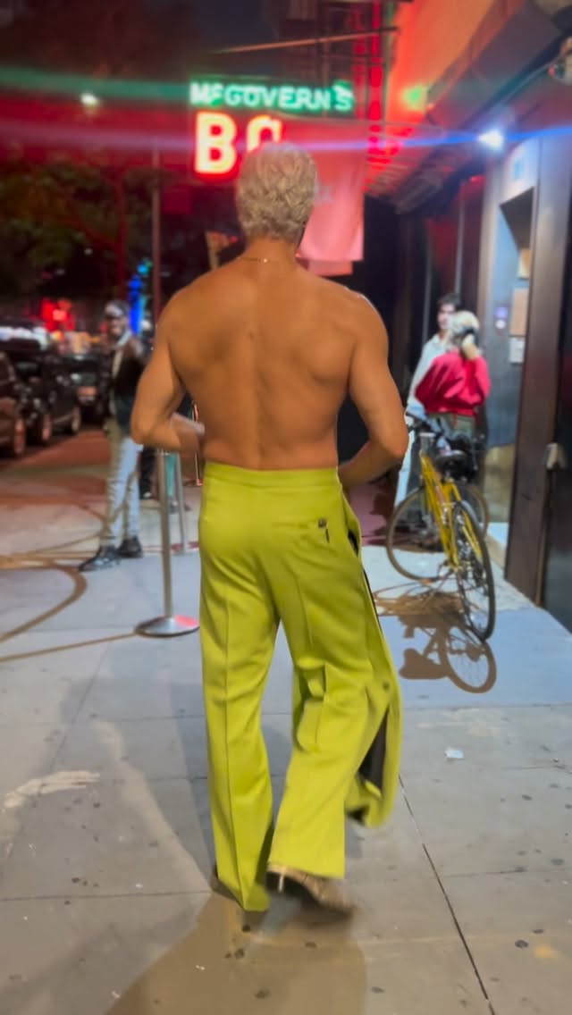 Instagram post by @fabrizio.brienza for Mugler. Caption reads: 🍏.