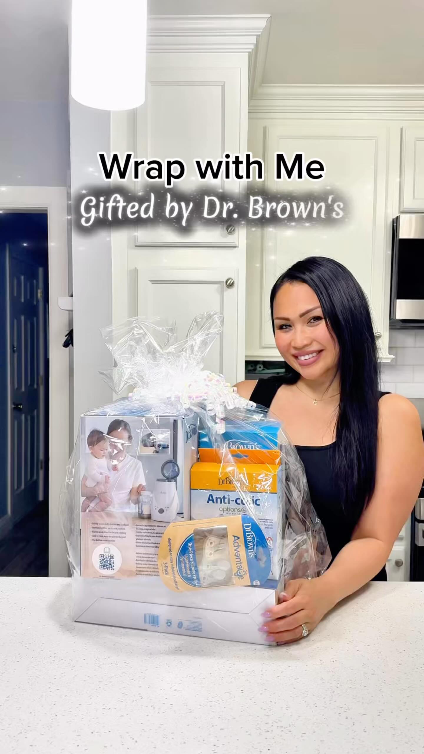 Instagram post by @claudia__pel for Dr Browns. Caption reads: [...] gift bag to bundle this beautiful @drbrowns....