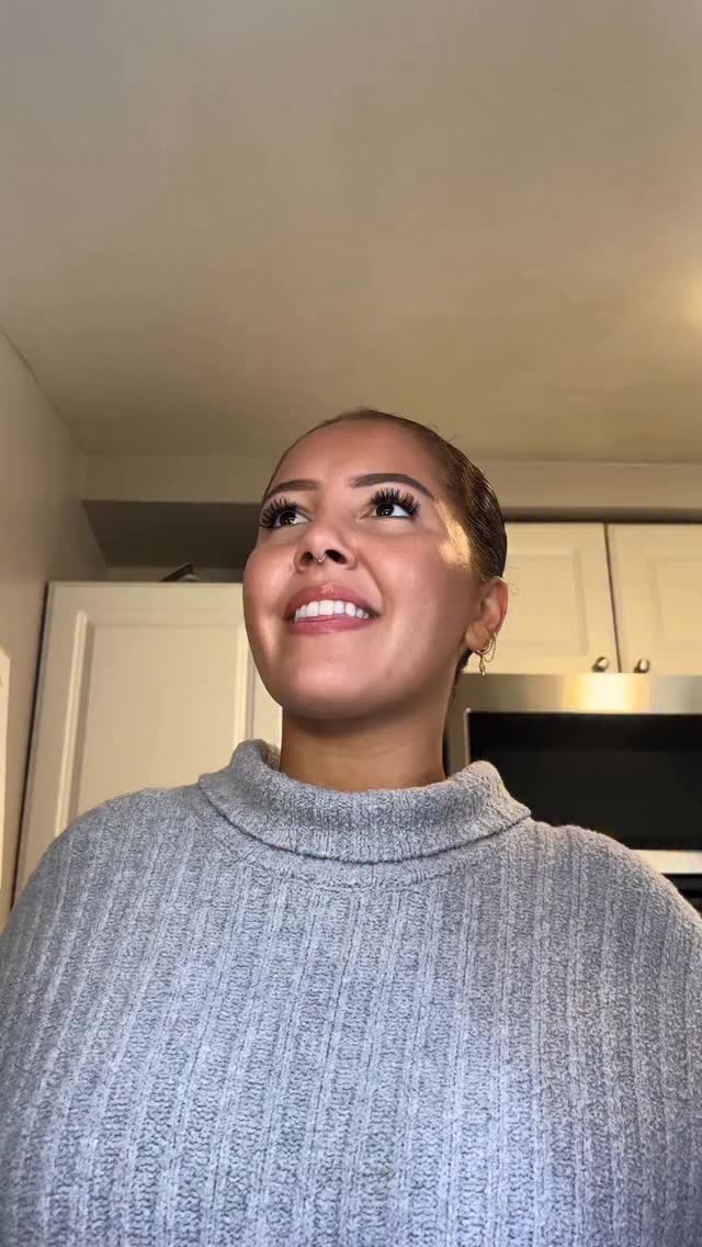 Instagram post by @marissamaejackson for Blue Apron. Caption reads: #BlueApronPartner Why is meal planning an extra....