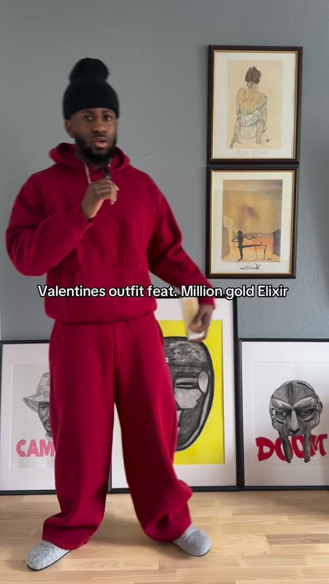 Instagram post by @sapienatigeli for rabanne. Caption reads: [...] 👏🏾

#valentinesday #millongoldelixir....