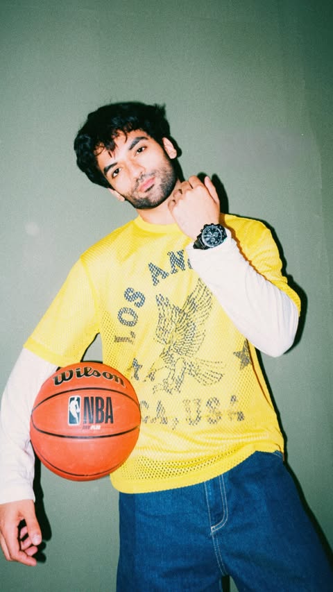 Instagram post by @tosharrrrr for TISSOT. Caption reads: Courtside With The Perfect Timepiece.....