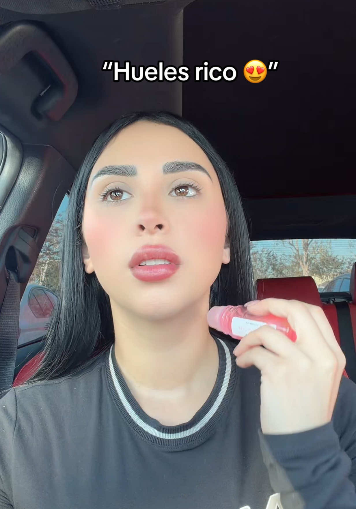 TikTok post by @fernandaapartida for DLA COSMETICS. Caption reads: 😍🙌🏻 @DLA COSMETICS #tiktokshop #dlacosmetics.