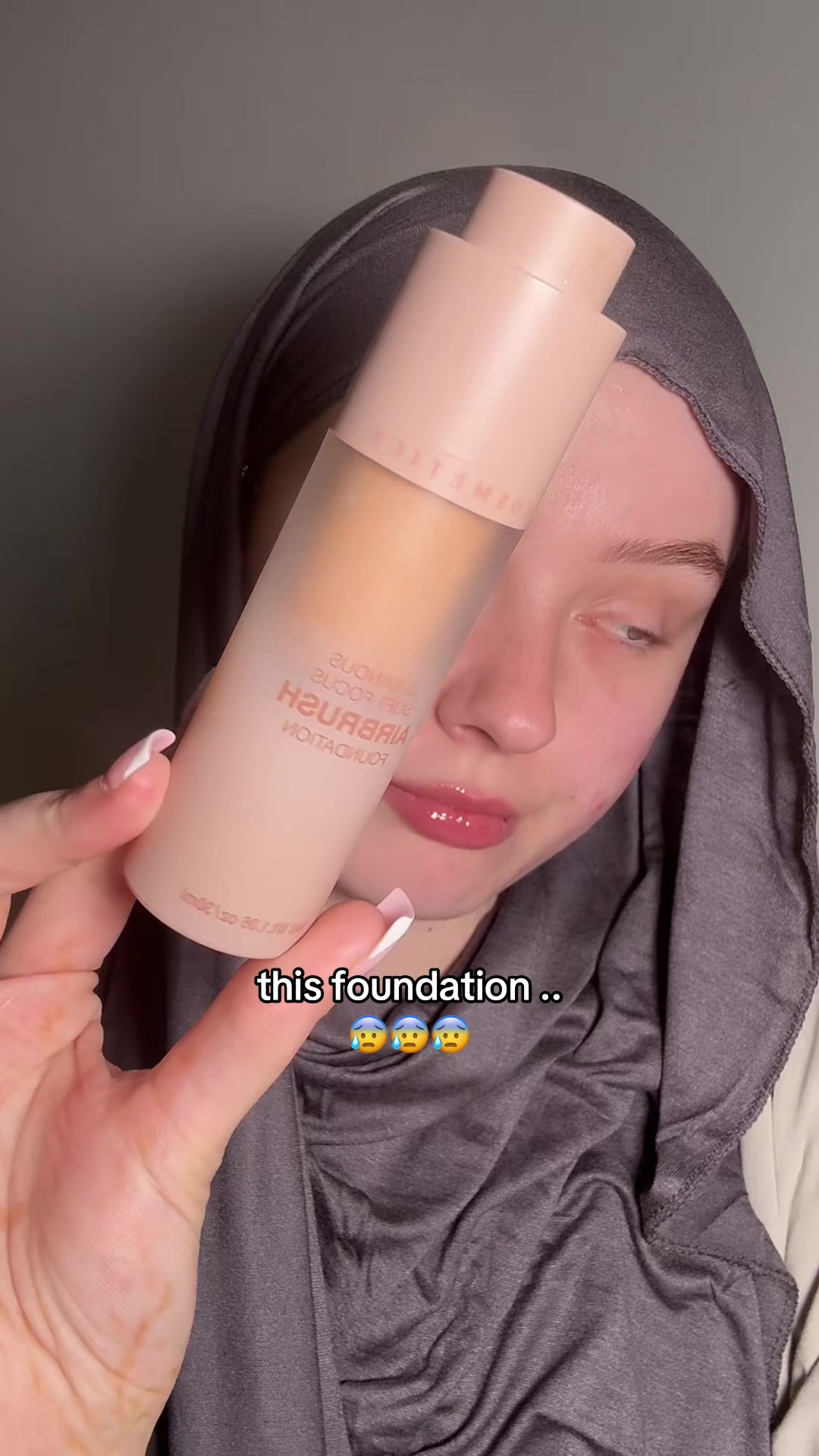 TikTok post by @aaliyaahx99 for HNB Cosmetics. Caption reads: the HNB Cosmetics airbrush foundation though [...].