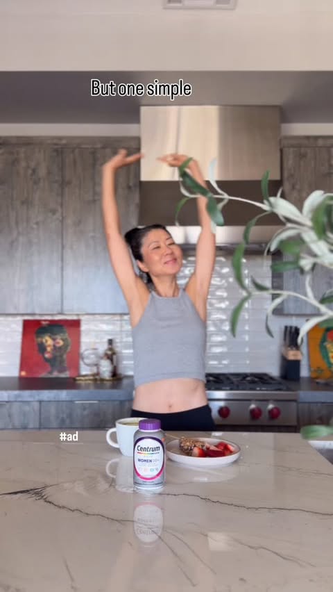 Instagram post by @tingmystyle for Centrum. Caption reads: #CentrumPartner I used to walk right past the....