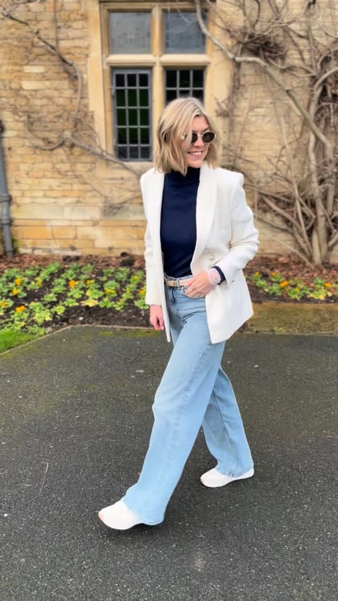 Instagram post by @kellylouise398 for Vionic Shoes. Caption reads: [...] ivory leather uptown sneakers from....