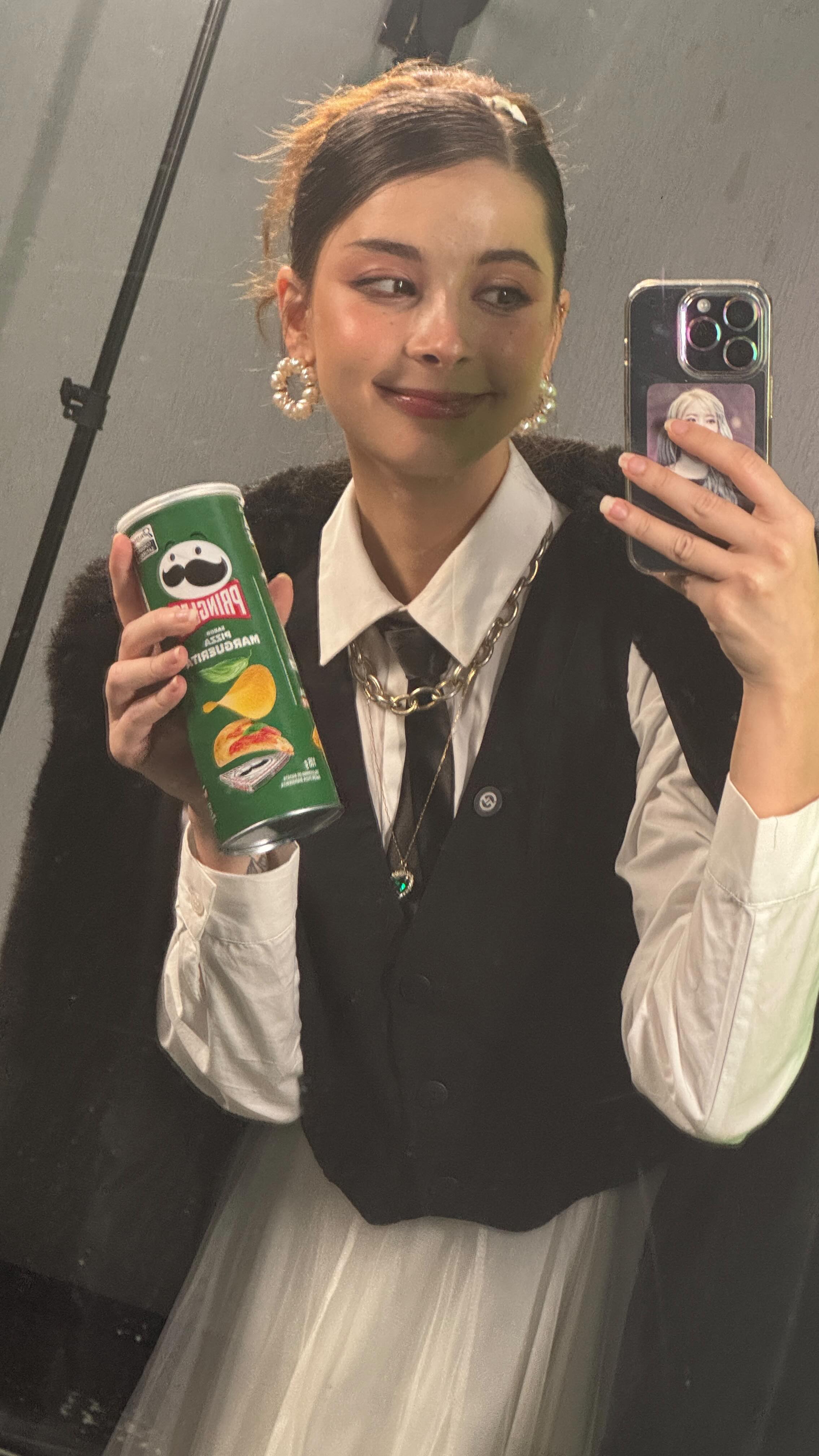 Instagram post by @thaigao for Pringles. Caption reads: FINALMENTE TEMOS UM SABOR VITORIOSO 👏🏻👏🏻👏🏻....