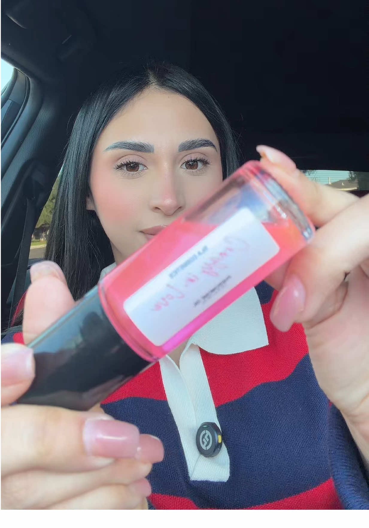 TikTok post by @fernandaapartida for DLA COSMETICS. Caption reads: @DLA COSMETICS 😍🙌🏻 [...].