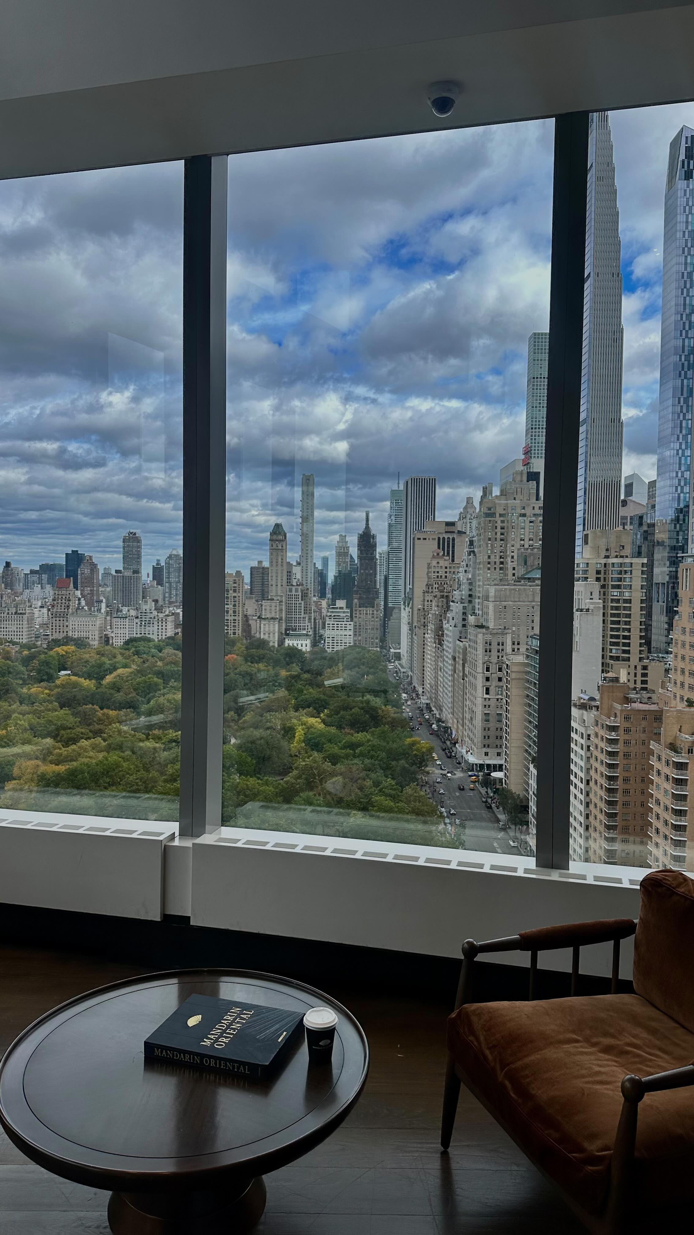 Instagram post by @iris_mulas for Mandarin Oriental. Caption reads: @mo_newyork 💙.