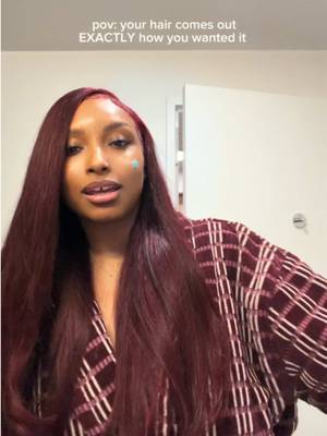 TikTok post by @hazellshaday for Wequeen. Caption reads: [...] doing your hair >>> ft. 4 bundles of....