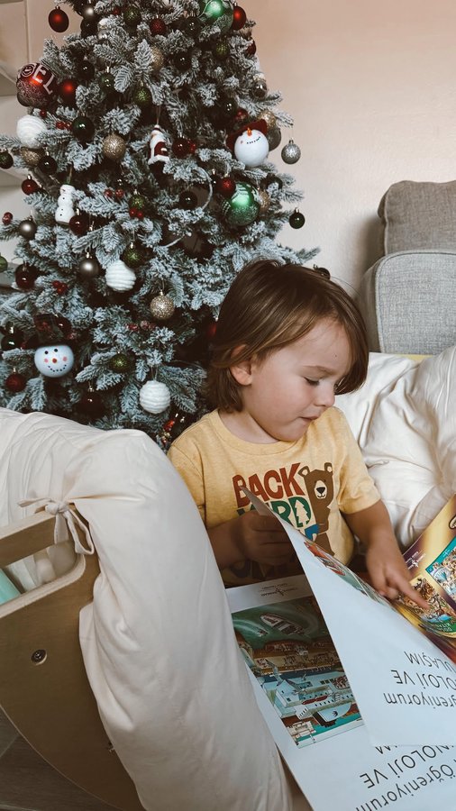 Instagram post by @hakan.http for Tiny Land. Caption reads: [...] the perfect gifts for my son! 🎁✨....