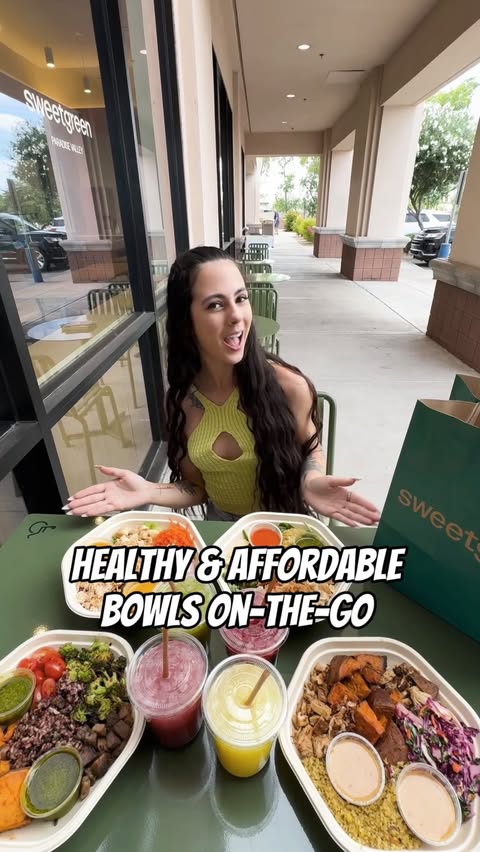 Instagram post by @azfomo for IPC Creators. Caption reads: #sweetgreen_partner AFFORDABLE HEALTHY BOWLS 🥗....