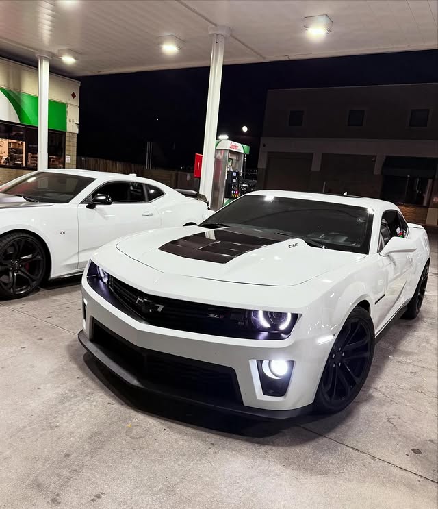 Instagram post by @fullthrottleaddicts for 10 Second Racing. Caption reads: Paid in full ahh cars💸🎳 #zl1 #f150 #rs3 #atsv....