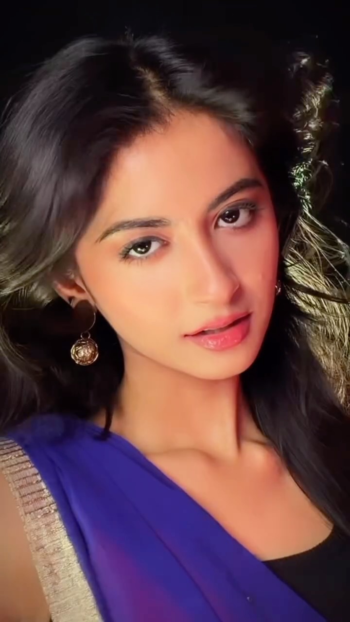 Instagram post by @nobodipa_official for Blue Heaven Cosmetics. Caption reads: Recreated Deepika Padukone’s look with....