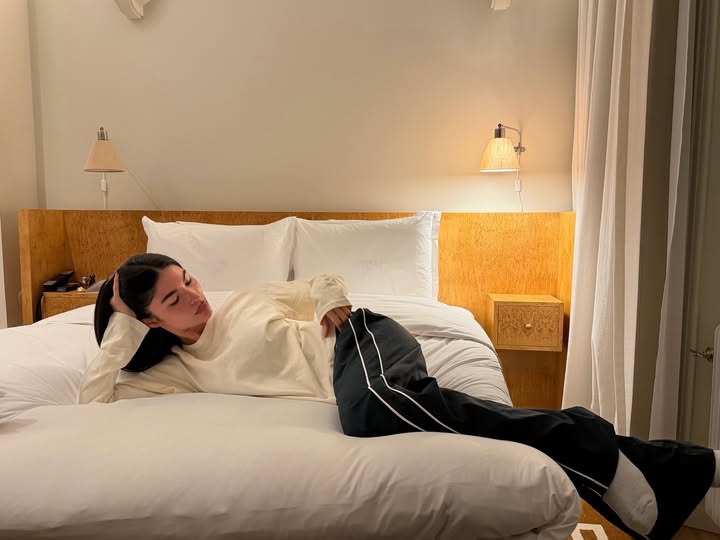 Instagram post by @aishapotter for Adanola. Caption reads: cozy in @adanola ad.