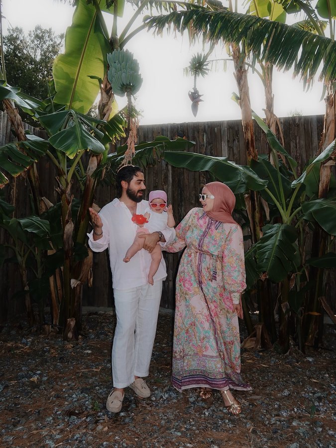 Instagram post by @zehraaselvi for OZSARICAM. Caption reads: bugünden 🐣🤍

Elbise @ozzsaricam #reklam

#fyp....