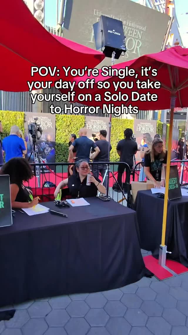 Instagram post by @noemurillo for Groupon. Caption reads: @groupon Solo Date at @horrornights #dayinthelife....