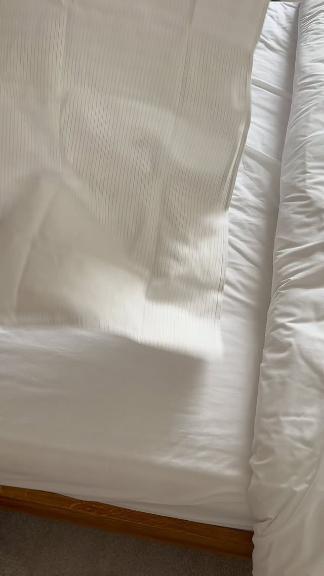 Instagram post by @sunblockstyle for GroundingWell. Caption reads: Grounding Well have kindly gifted me one of there....