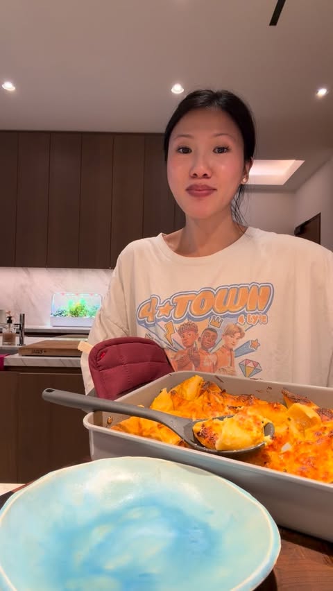 Instagram post by @allyqueeks for El Pollo Loco. Caption reads: Ayyyy come through @elpolloloco #dinner #fyp #food.