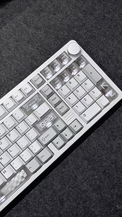Instagram post by @itsazmspace for Yunzii. Caption reads: [...] keyboard? Why not both? Meet the new YUNZII....
