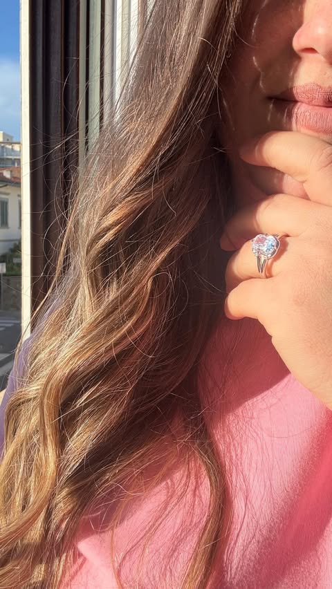 Instagram post by @lifesstyle_byessa for Sayabling Jewelry. Caption reads: [...] Thank you @sayabling_sunny....