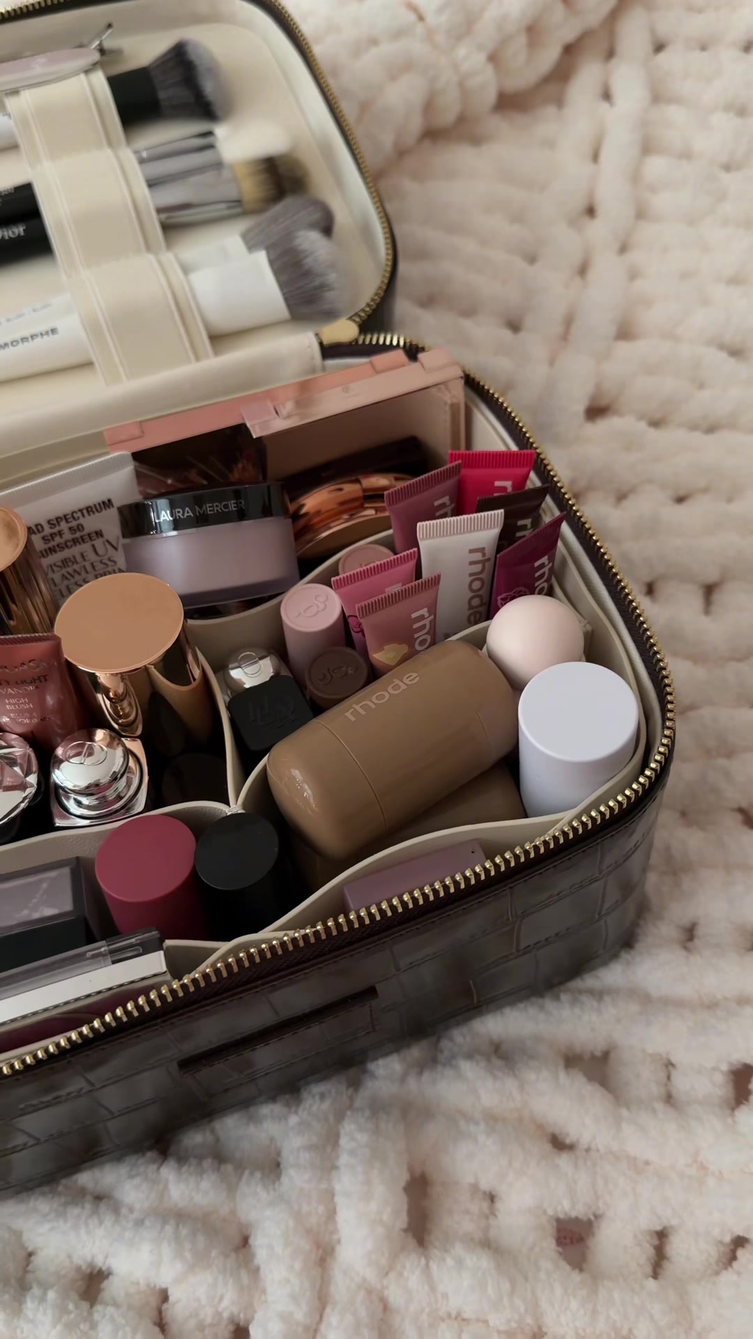 TikTok post by @kimberly.cat for Etoile. Caption reads: love being a girl 🎀 @ETOILE US #etoilemakeupbag....